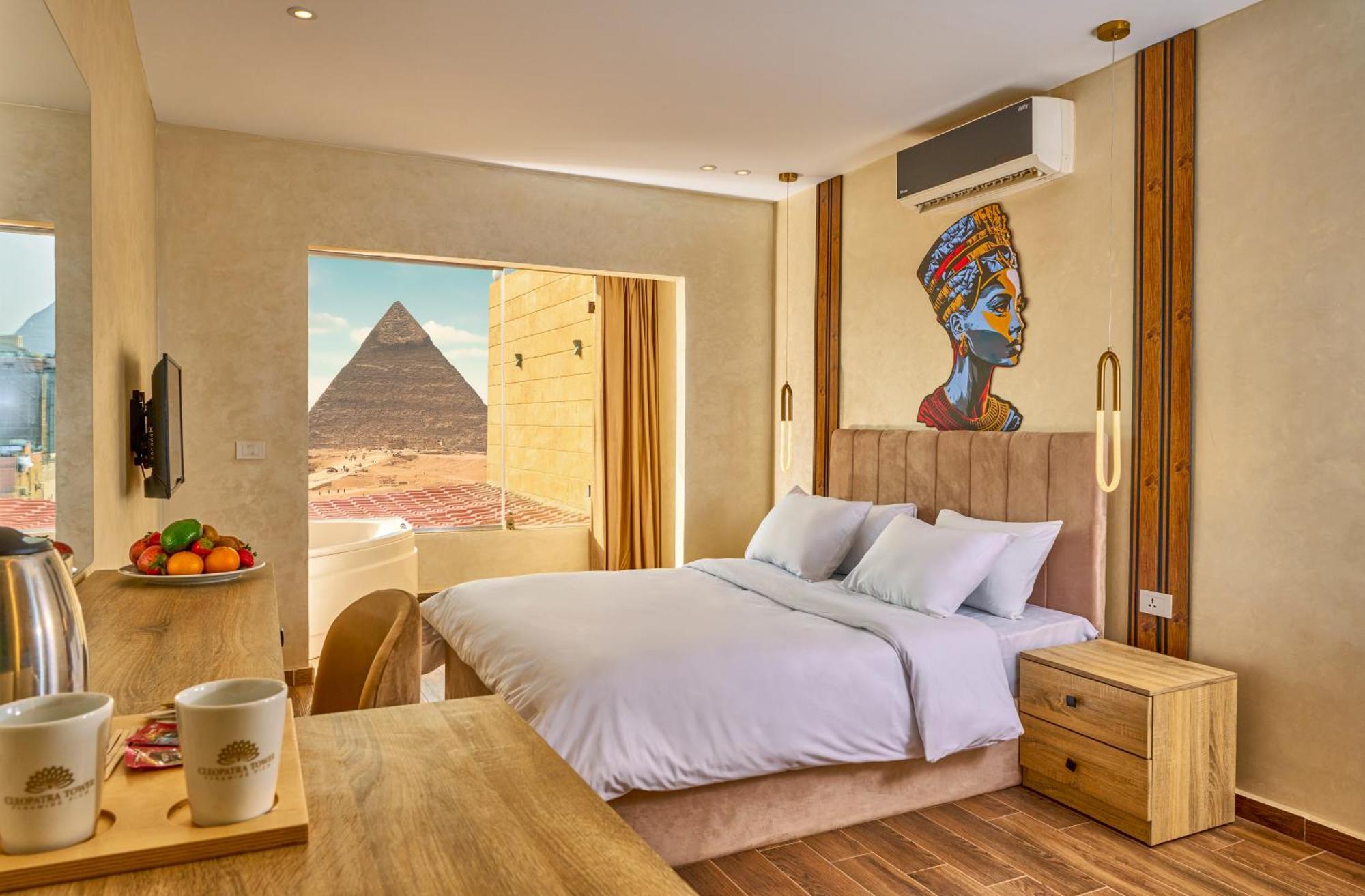 Cleopatra Tower Pyramid View Hotel Kafret el-Gabal Eksteriør billede
